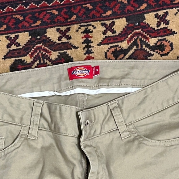 Dickies pants. Size 11. Very nice condition - Picture 3 of 5